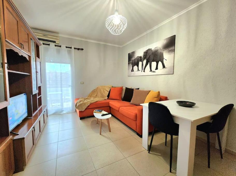 One Bd Flat Near Center With 24H Self Check In Apartment Tirana Exterior foto